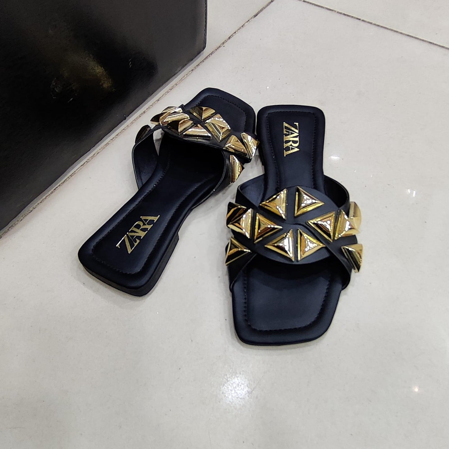 Black Valantino